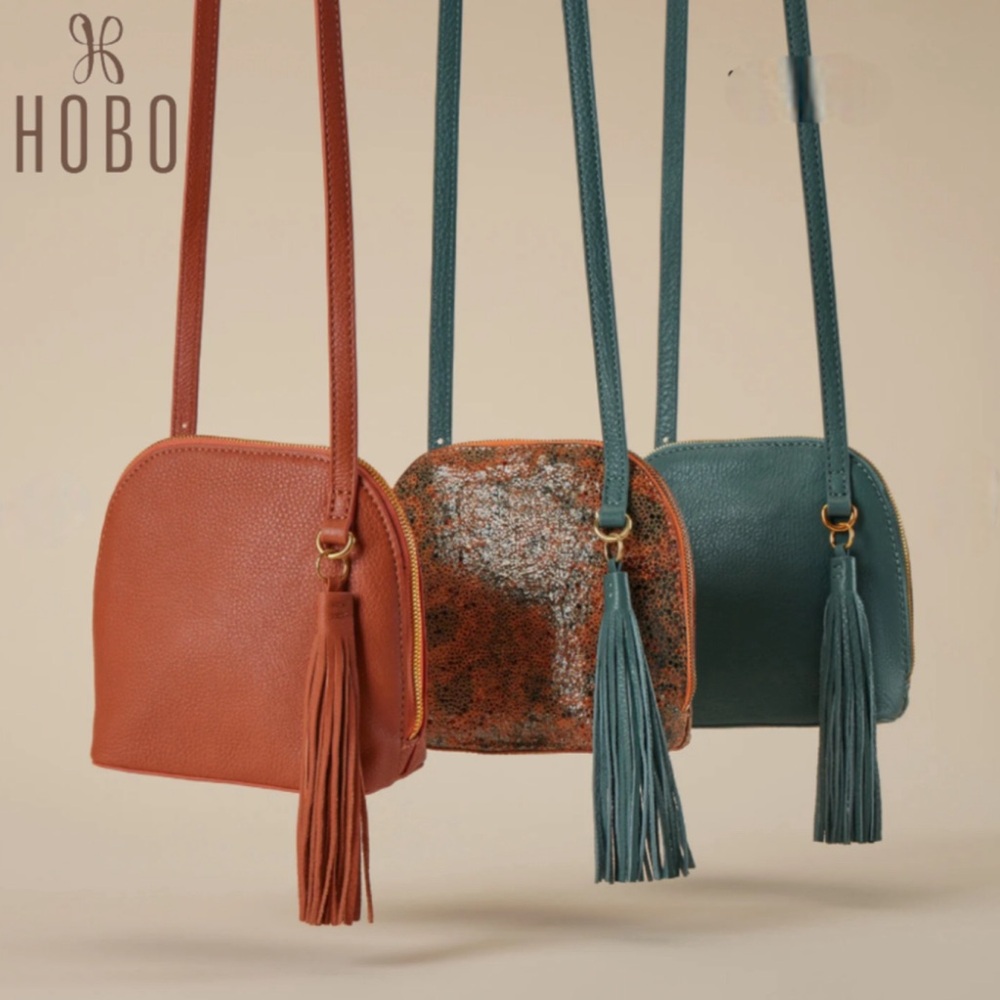 Hobo Nash Crossbody Bag In Cashew